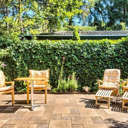 度假居 Cozy In With Kitchen 福尔登